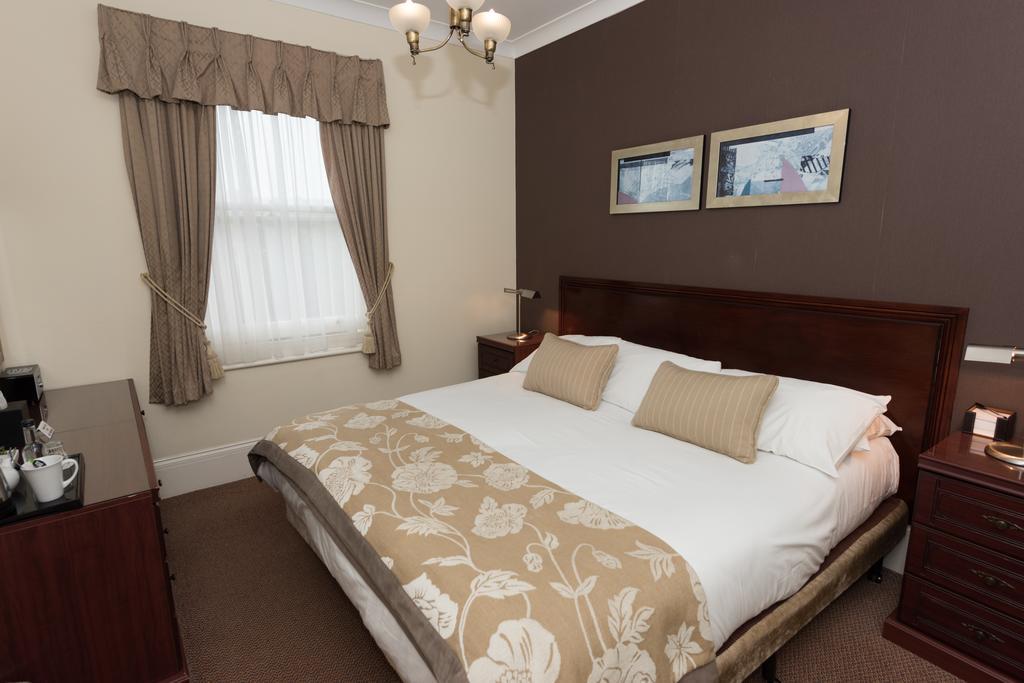 Devonshire Park Hotel Eastbourne Dış mekan fotoğraf